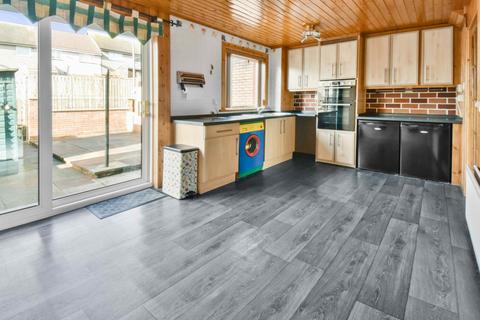 3 bedroom terraced house for sale, Hillview Place, Broxburn