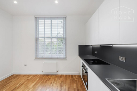 Studio to rent, 10 Canfield Gardens, NW6