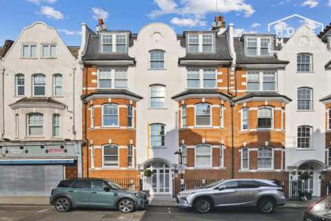 2 bedroom flat to rent, Avenue House, NW8