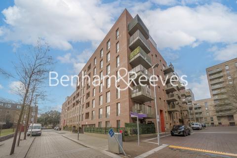 2 bedroom apartment to rent, Munstead, Danvers Avenue SW11