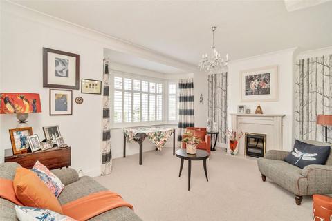 3 bedroom detached house for sale, 16 The Meadows, Berwick-Upon-Tweed, TD15 1NY