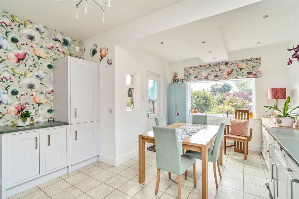 Kitchen/Dining