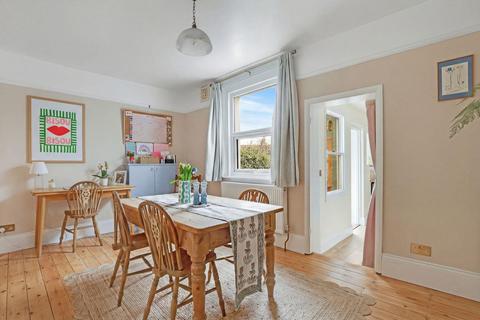 2 bedroom house for sale, Halifax Street, London