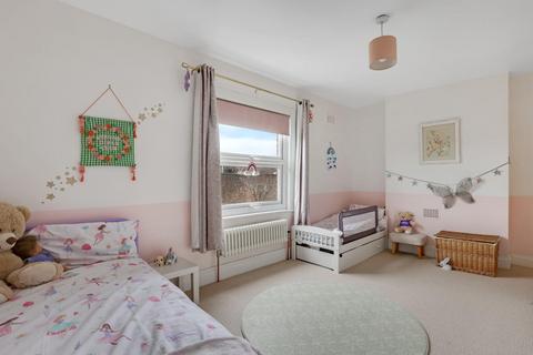 2 bedroom house for sale, Halifax Street, London