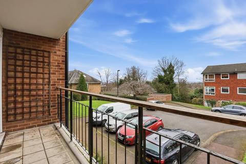 2 bedroom flat for sale, Leamington Court, Droitwich Close, London