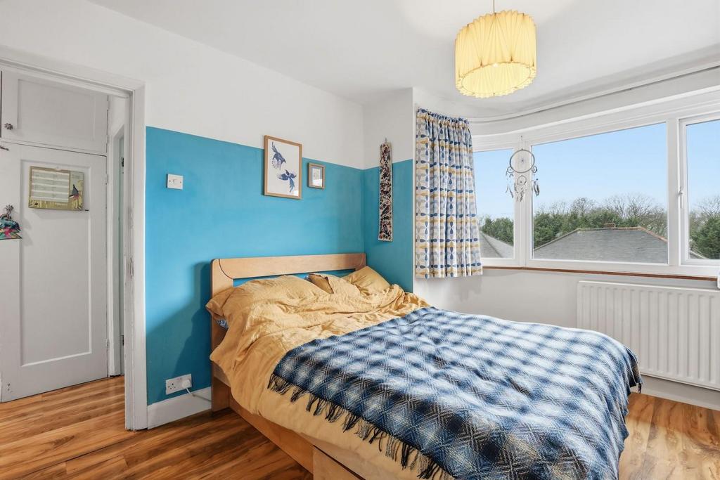 06-9b6c JHProp World  - 11 Meadowview Road - 19-medi