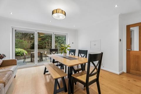 undefined, Dove Park, Rickmansworth WD3