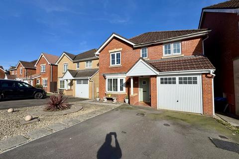 4 bedroom detached house for sale, Pentrebach, Merthyr Tydfil CF48