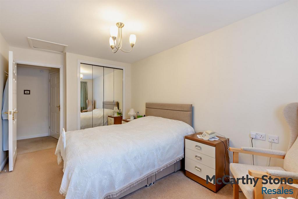 8679888-interior02-800.jpg