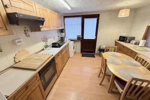 3 bedroom terraced house for sale, Woodside Road, Glenrothes, KY7