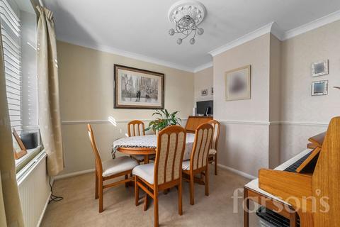 4 bedroom end of terrace house for sale, Harrison Close, Hutton, CM13
