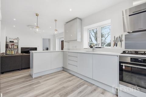 undefined, Colyers Lane, Erith, DA8