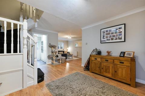 undefined, Dunnymans Road, Banstead