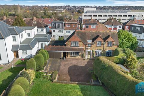 4 bedroom detached house for sale, Fernwood Crescent, London, N20