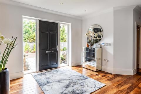 3 bedroom detached bungalow for sale, TALMAN PLACE, FETCHAM, KT22