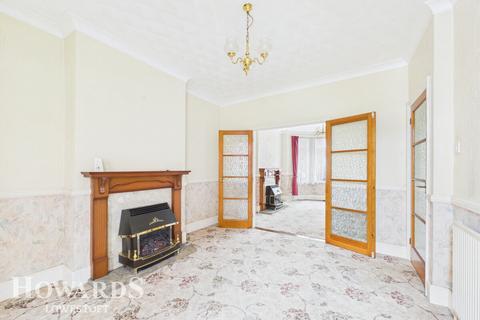 3 bedroom terraced house for sale, Oxford Road, Lowestoft