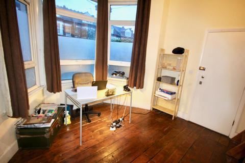undefined, Mountfield Road, London, N3