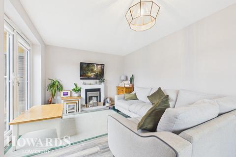 3 bedroom detached house for sale, Hunton Road, Oulton Broad