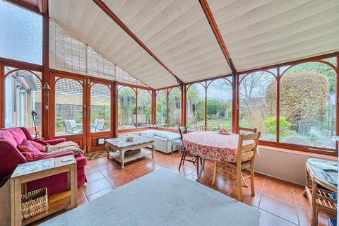 3 bedroom detached house for sale, Potterne Road, Devizes