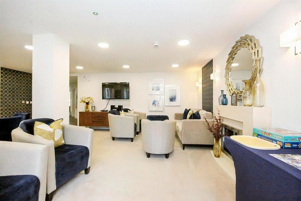 Homeowners Lounge