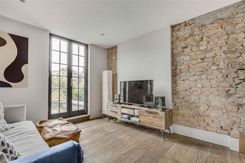 1 bedroom flat for sale, Fulham Road, London SW6