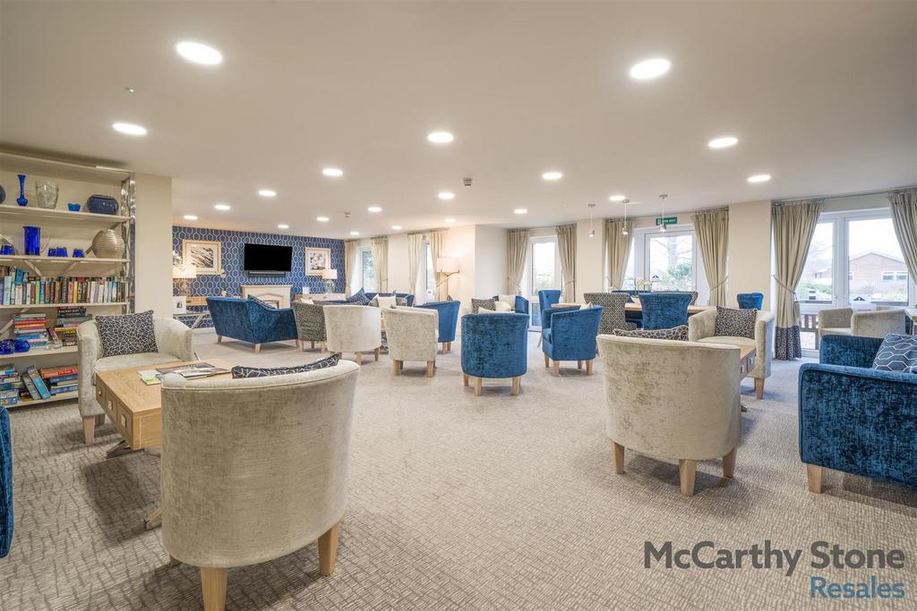 8678166-interior18.jpg