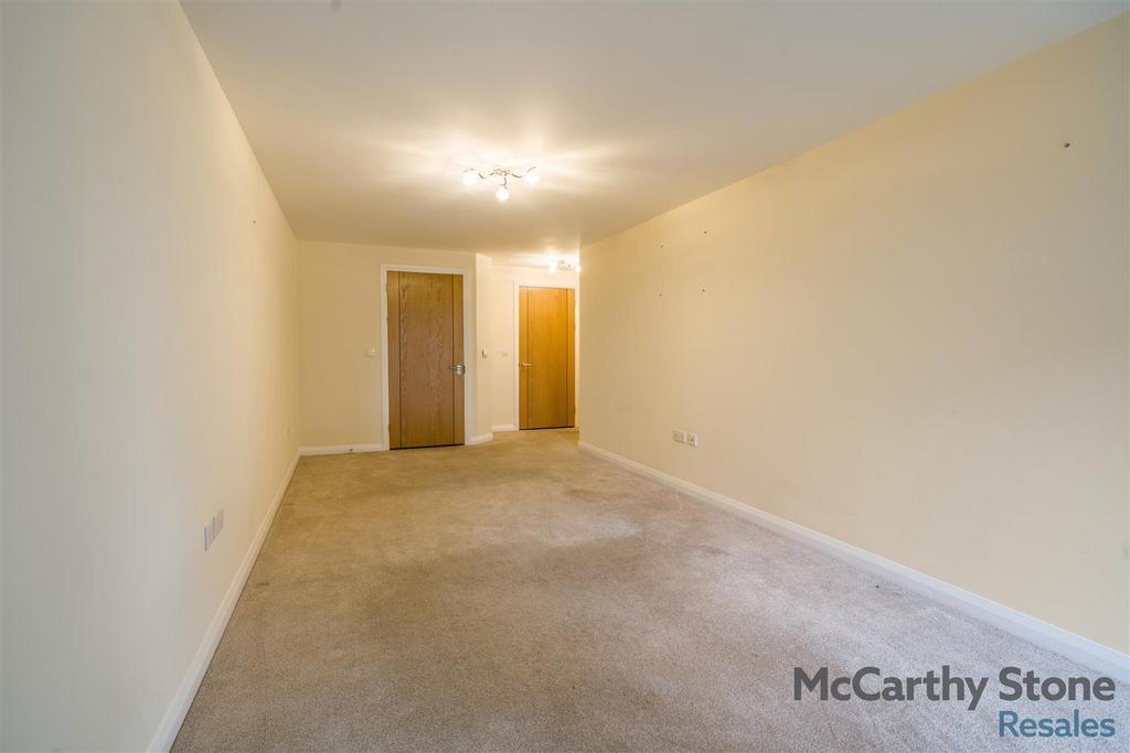 8678166-interior17.jpg