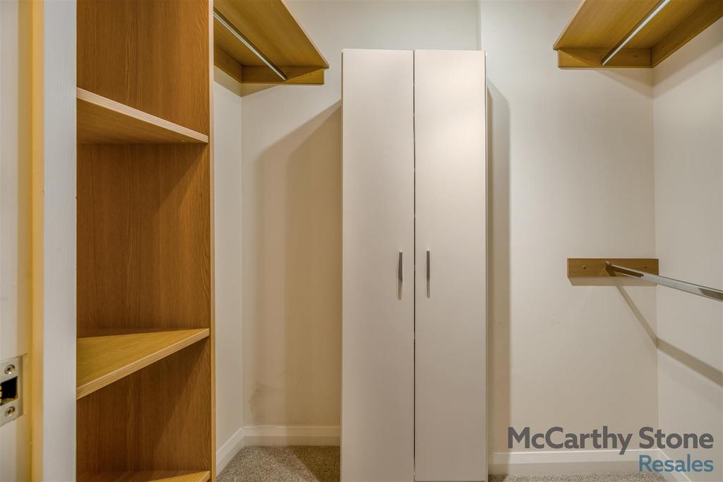 8678166-interior12.jpg
