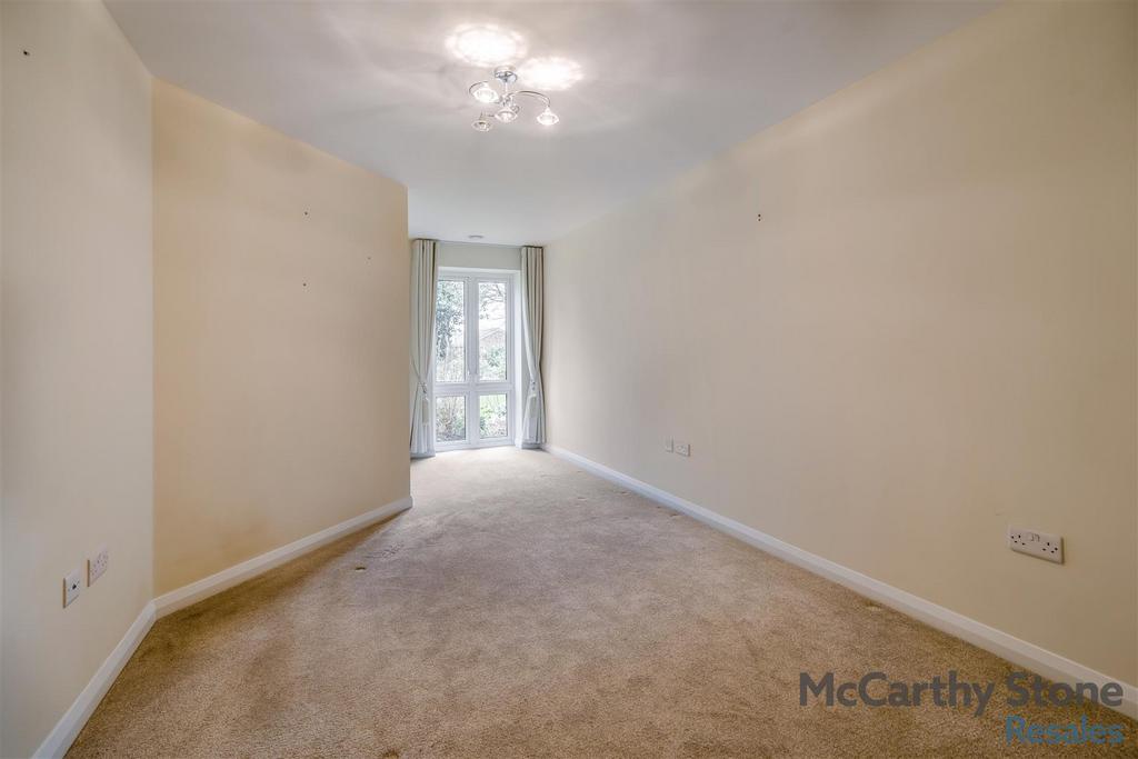 8678166-interior09.jpg