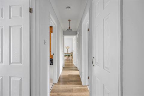 undefined, Hillcourt Road, Cheltenham, GL52 3JU