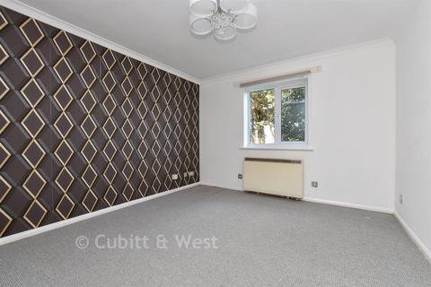 undefined, 10 Foxglove Way, Wallington SM6