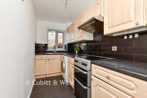 undefined, 10 Foxglove Way, Wallington SM6