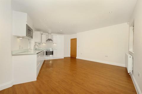 undefined, Lynton Road, W3
