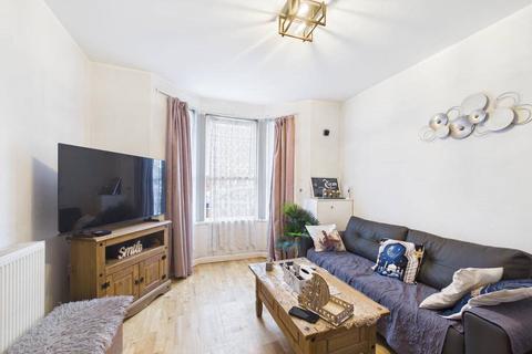 3 bedroom end of terrace house for sale, Lysons Avenue, Gloucester, GL1
