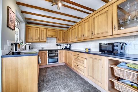 3 bedroom semi-detached house for sale, Main Street, Keyham, LE7