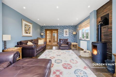 4 bedroom semi-detached house for sale, King Street, High Ongar, CM5