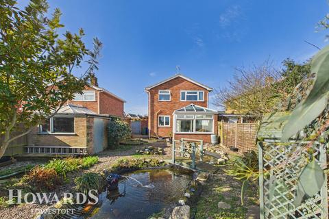 3 bedroom detached house for sale, Westland Road, Lowestoft