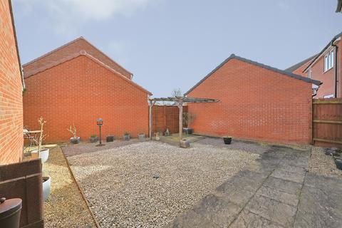 undefined, Edith Cavell Close, Wymondham