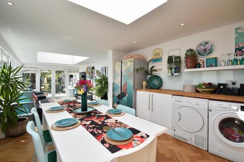 4 bedroom terraced house for sale, Edgar Road, Hastings
