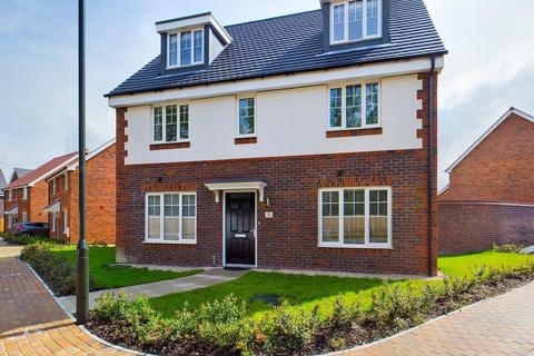 5 bedroom detached house for sale, Sunflower Way, Forgewood RH10