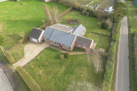 4 bedroom detached bungalow for sale, Back Lane, Mileham, PE32