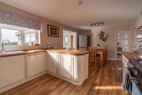 4 bedroom detached bungalow for sale, Back Lane, Mileham, PE32