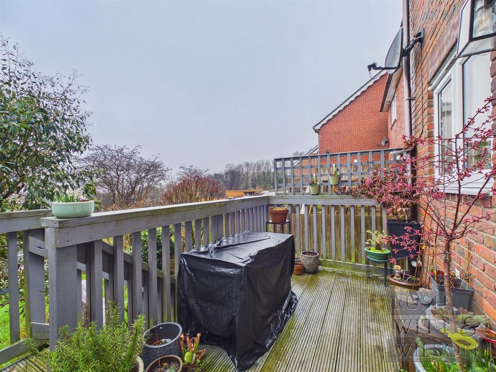 CAM03417 G0-PR0991-STILL017.jpg