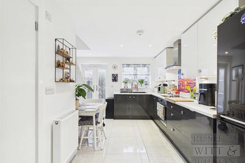 2 bedroom semi-detached house for sale, Rossetti Gardens, St. Leonards-On-Sea