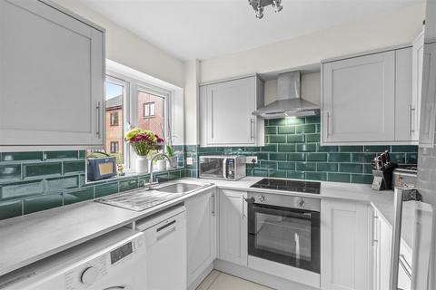 2 bedroom apartment for sale, Dormer Close, Aylesbury HP21