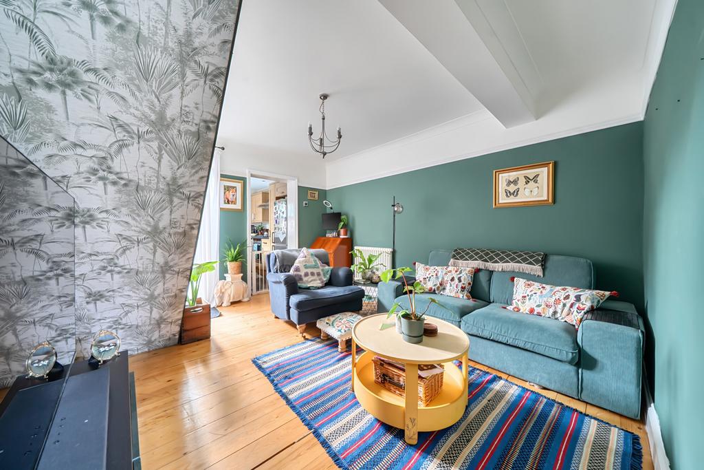 1400698-3-696e6bd...