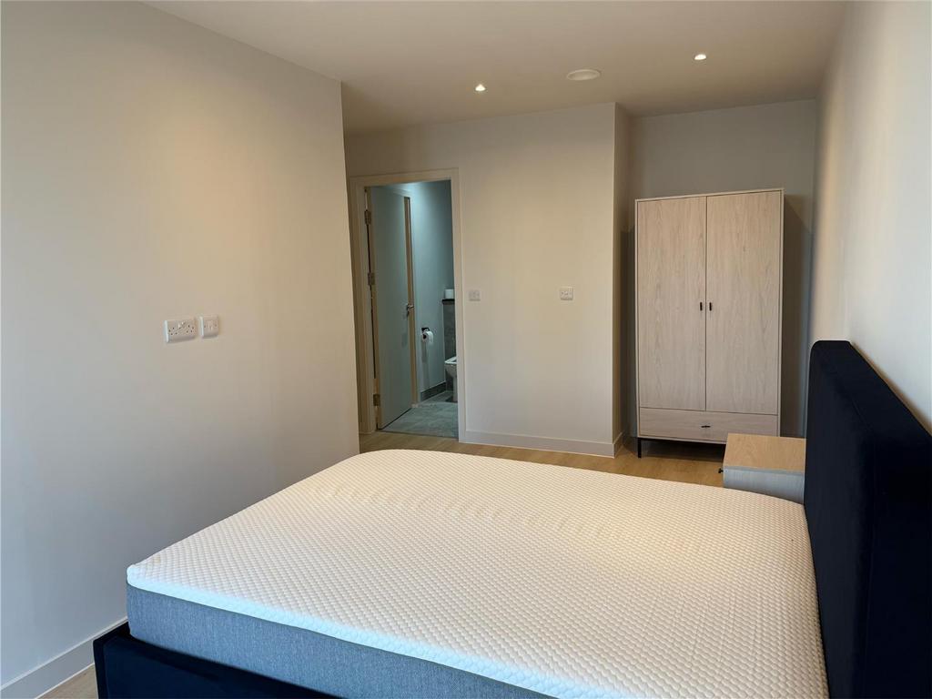 623 Bedroom-23.jpg
