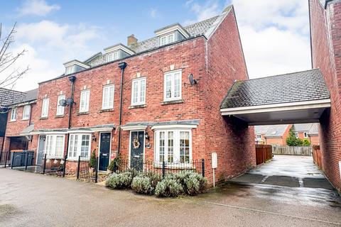 3 bedroom end of terrace house for sale, Brooklands Avenue, Wixams, Wixams, Bedford