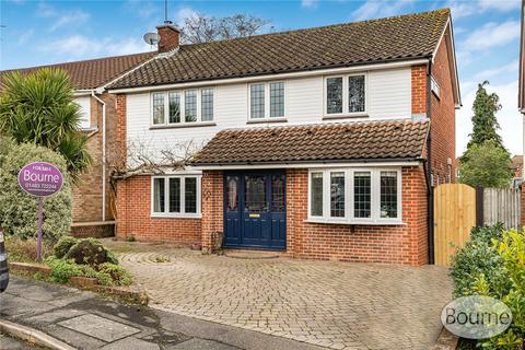 Hawthorn Road, Ripley, Woking, Surrey, GU23