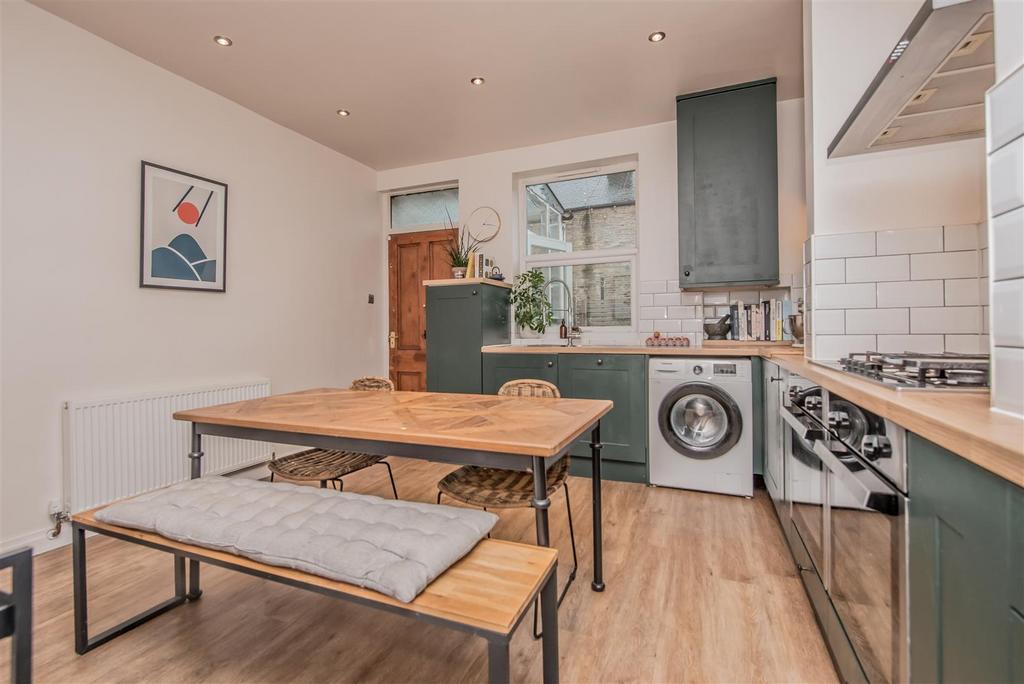 Fitted Dining Kitchen: